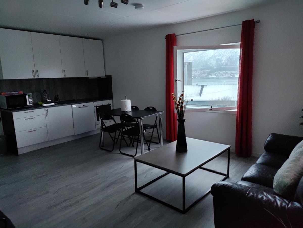 Central Apartament (Adults Only) トロムソ エクステリア 写真